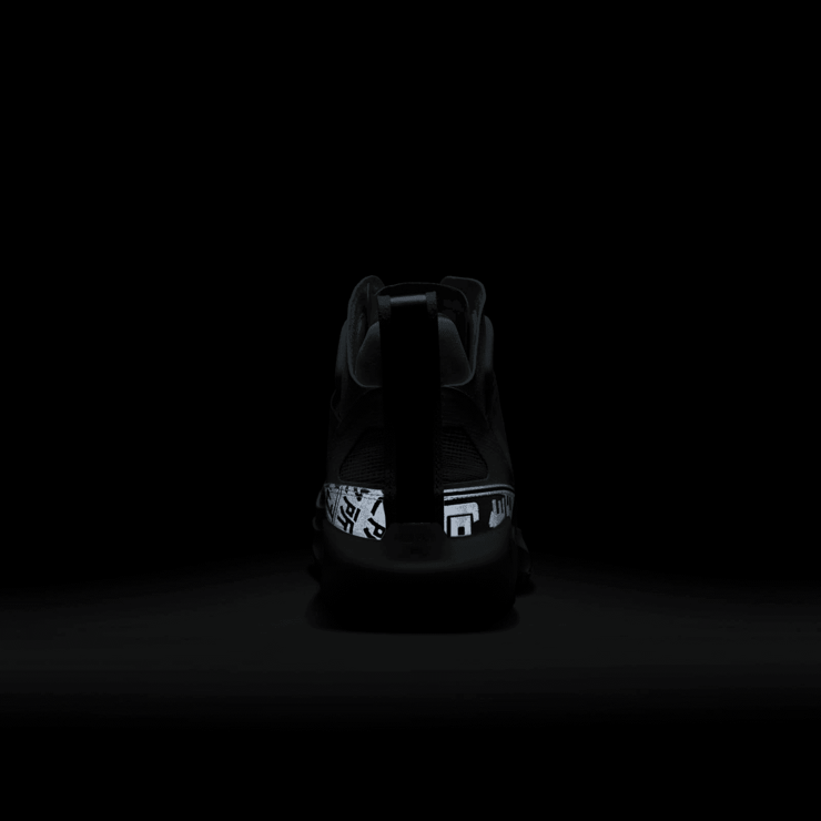 Air Jordan 37 Guo Ailun Island Green Angle 6