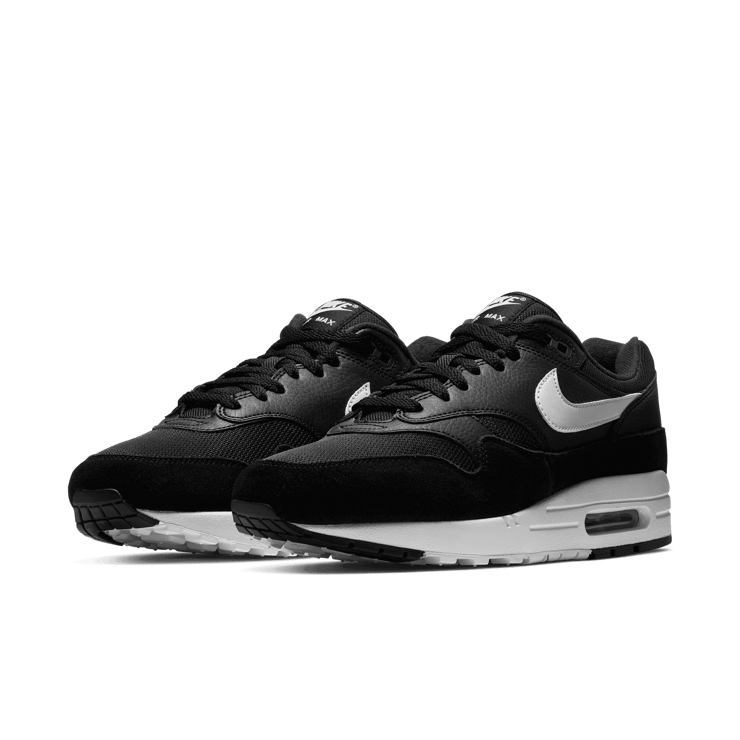 Nike Air Max 1 Black White (2019) Angle 2