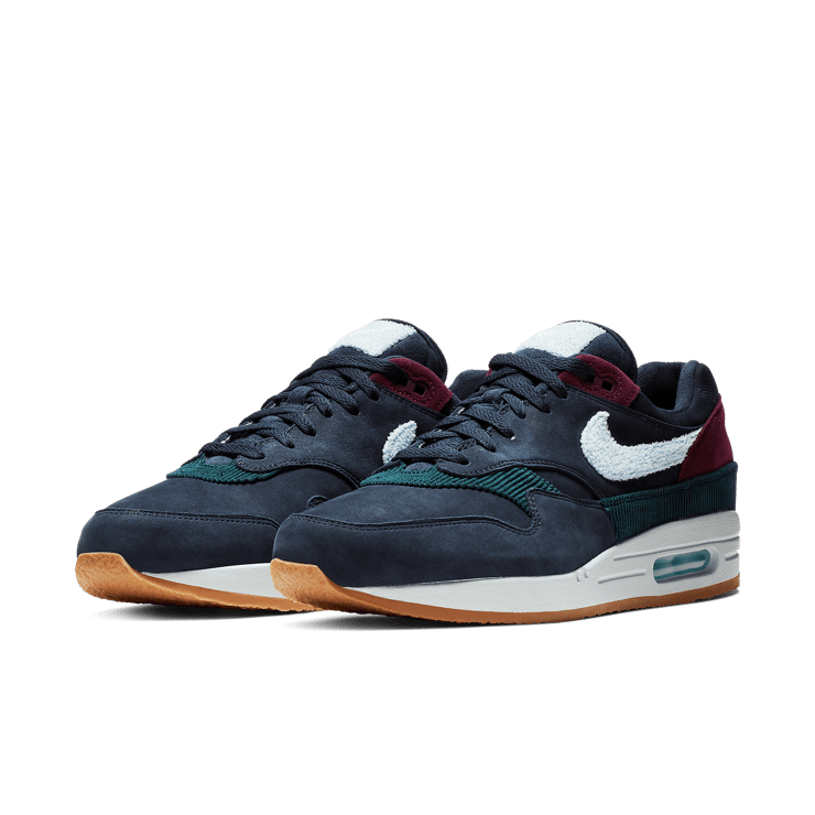 Nike Air Max 1 Dark Obsidian Crepe Sole Angle 2