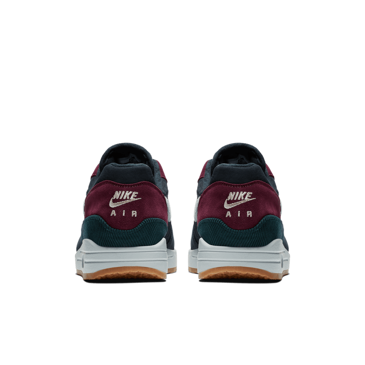 Nike Air Max 1 Dark Obsidian Crepe Sole Angle 3