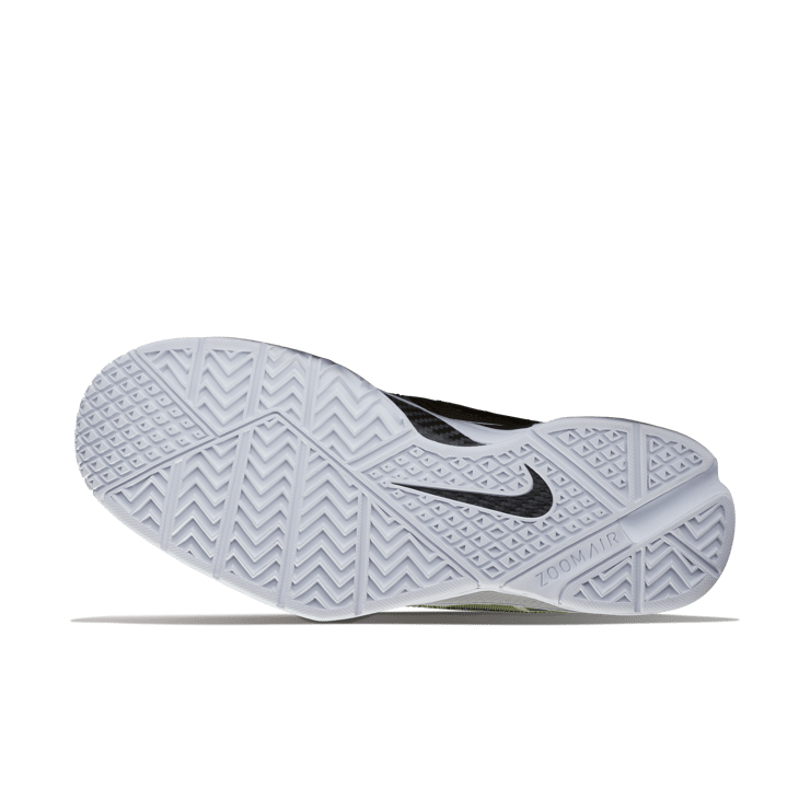 Nike Kobe 1 Protro Undefeated Camo Angle 4