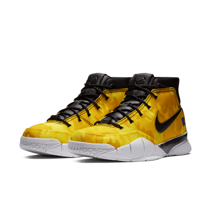 Nike Kobe 1 Protro Undefeated Yellow Camo (La Brea) Angle 4