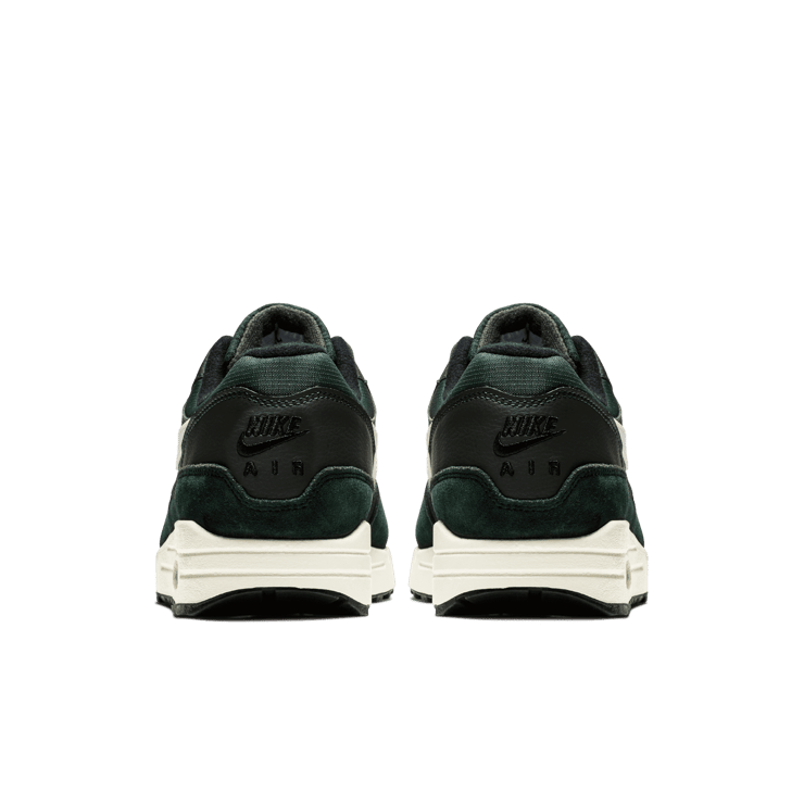 Nike Air Max 1 Outdoor Green Angle 3