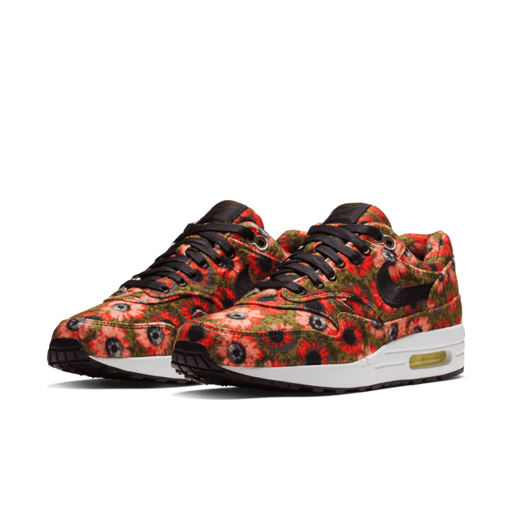 Nike Air Max 1 Solar Daisy Angle 2