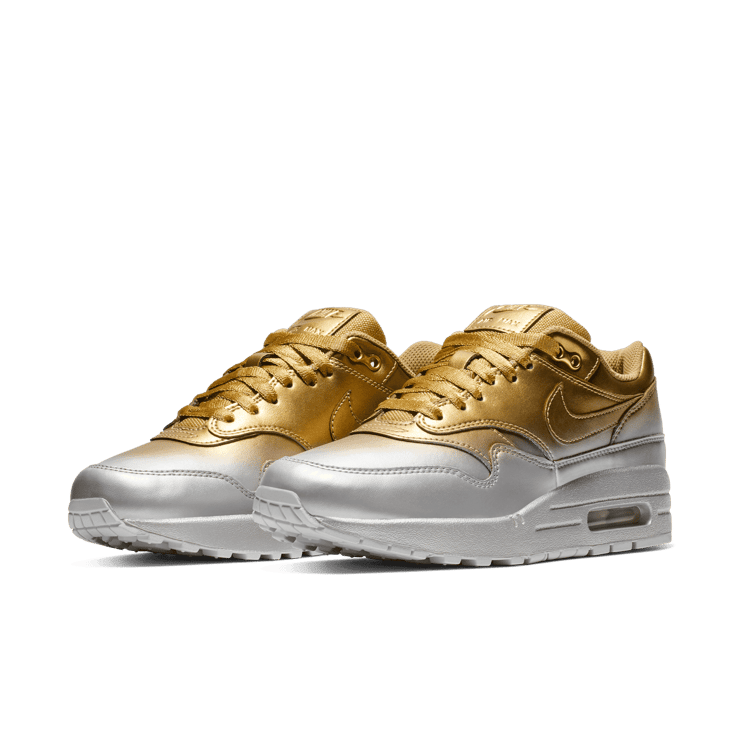 Nike Air Max 1 LX Metallic Gold Metallic Platinum (W) Angle 2