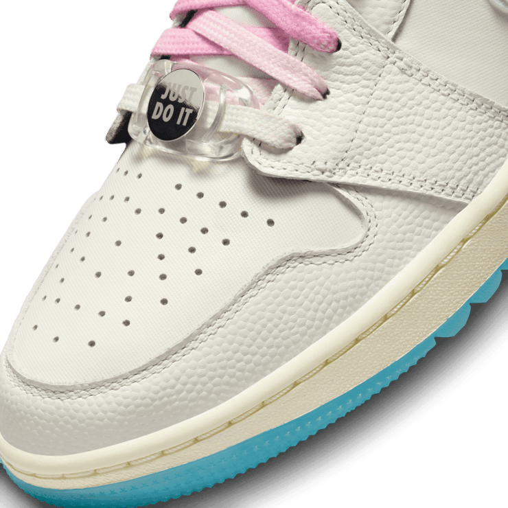 Air Jordan 1 High Golf Pebble Beach Angle 4