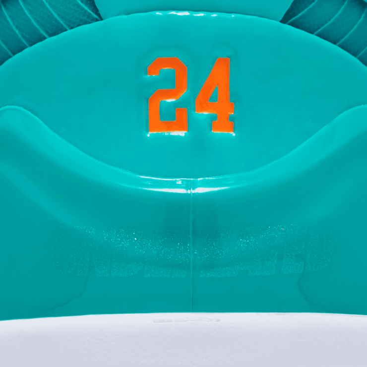 Nike Kobe 4 Protro Undefeated San Antonio Spurs Angle 4