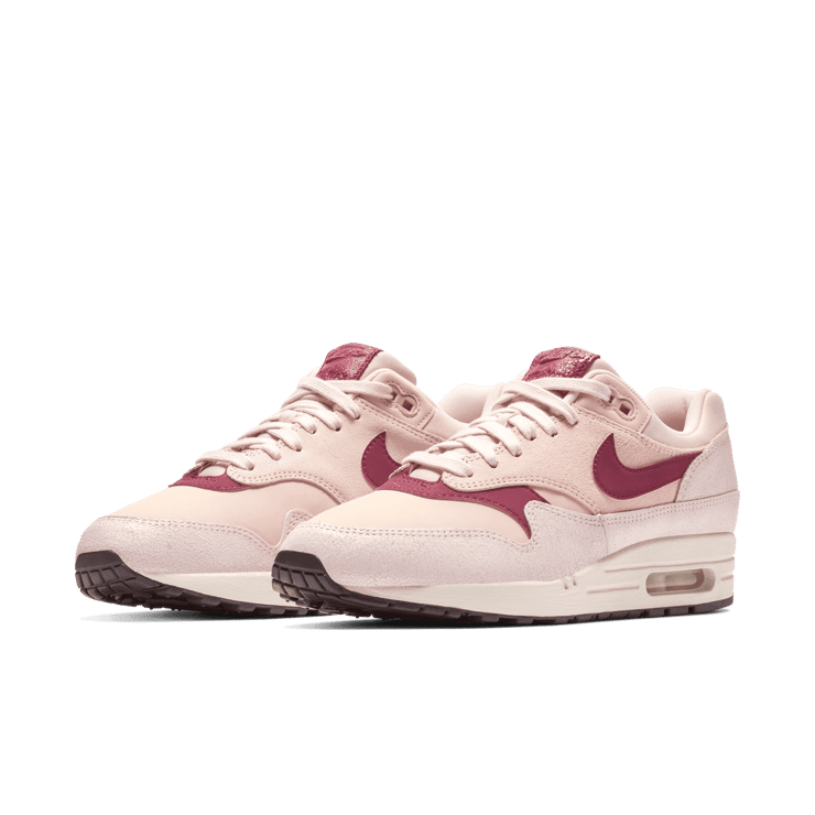 Nike Air Max 1 Barely Rose True Berry (W) Angle 2