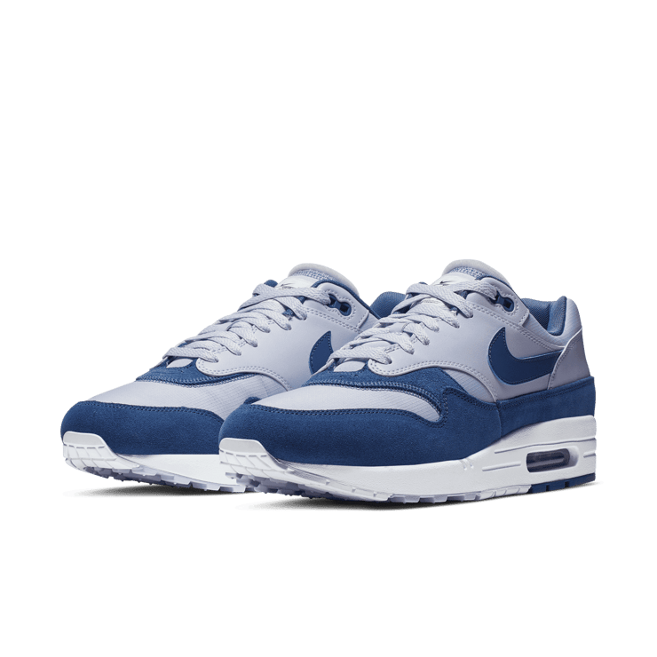 Nike Air Max 1 Ghost Navy Angle 2