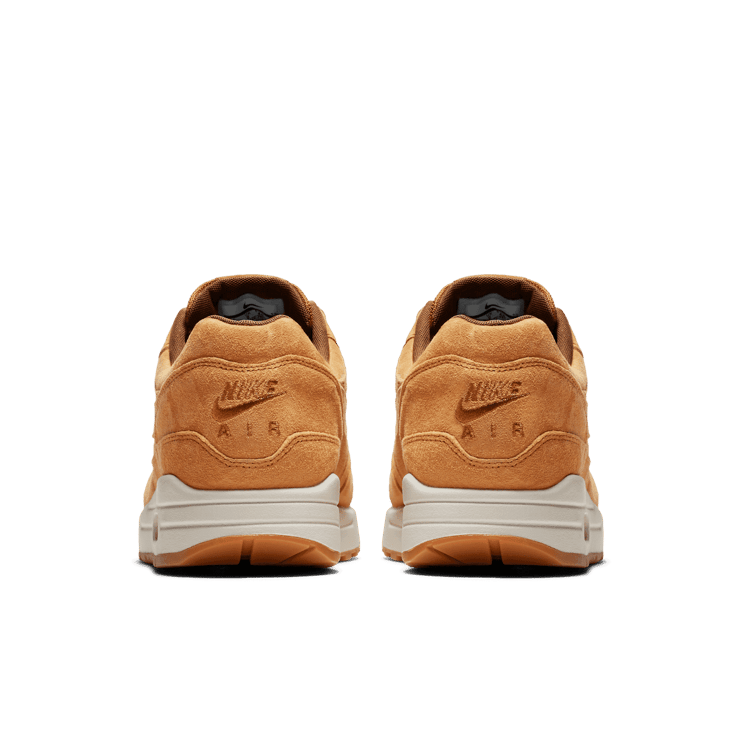 Nike Air Max 1 Wheat (2018) Angle 3