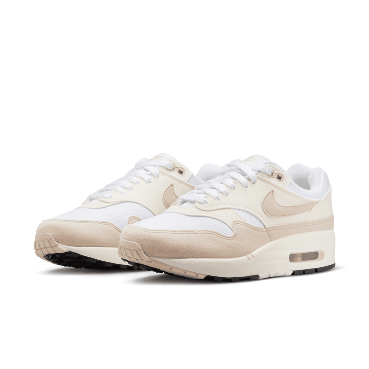 Nike Air Max 1 Pale Ivory Sanddrift (W) Angle 3