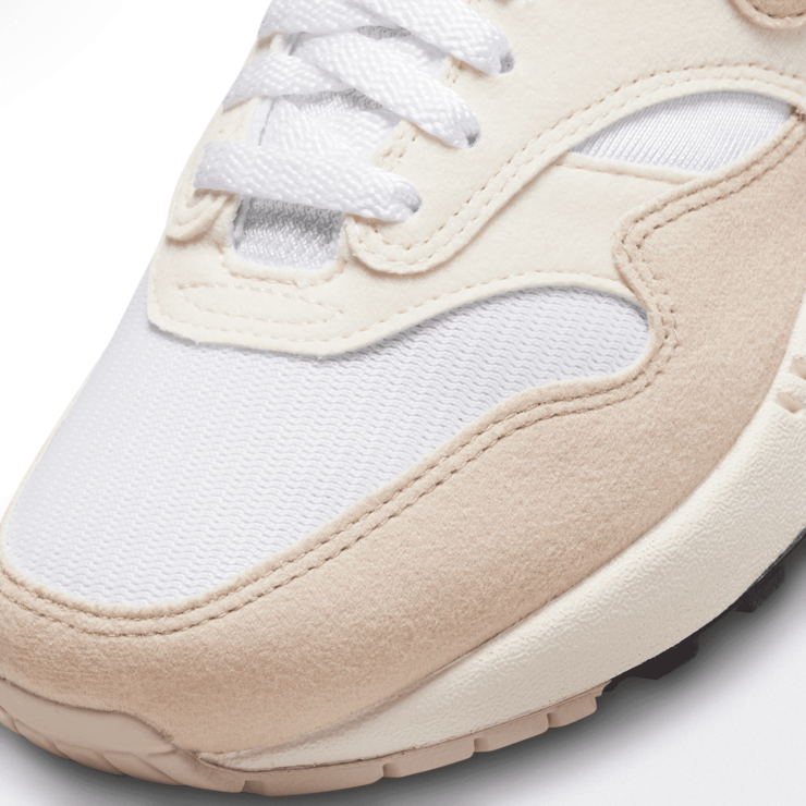 Nike Air Max 1 Pale Ivory Sanddrift (W) Angle 5