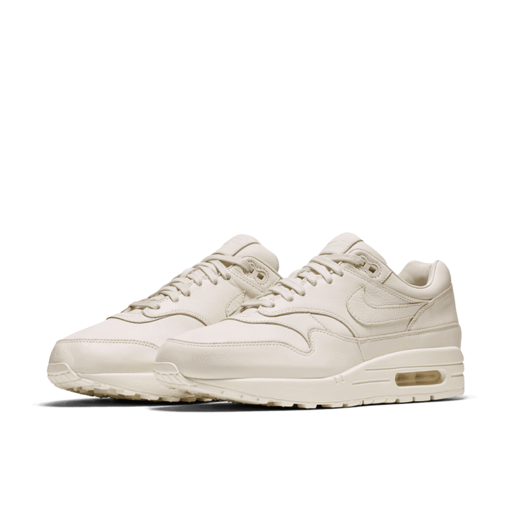 Nike Air Max 1 Pinnacle Sail Angle 2