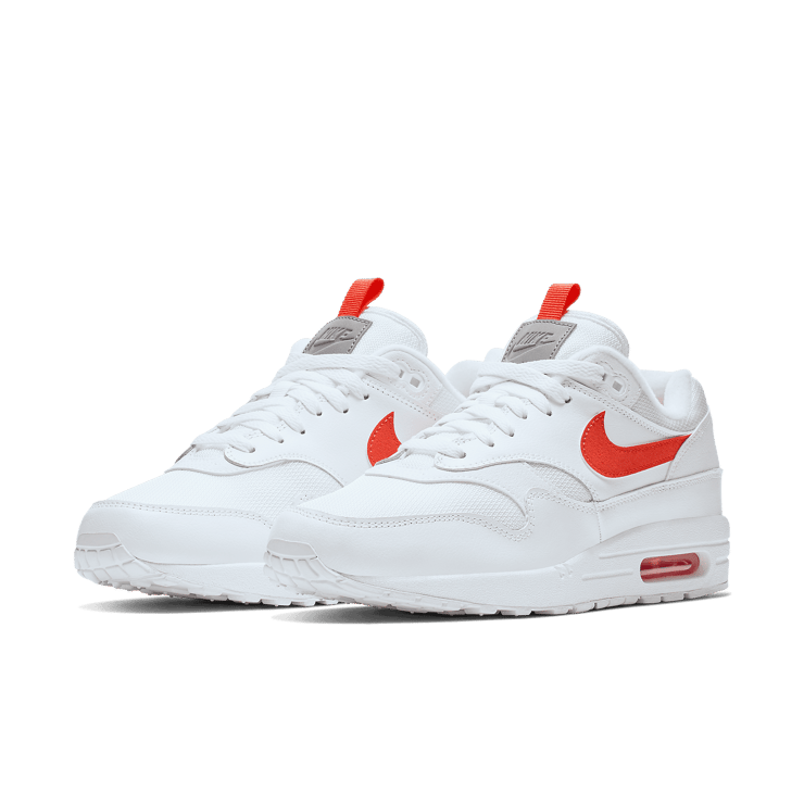 Nike Air Max 1 Tongue Tab White Team Orange Angle 2