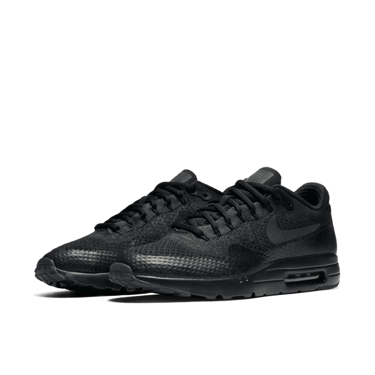 Nike Air Max 1 Ultra Flyknit Black/Black Angle 2