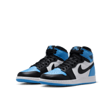 Air Jordan 1 Retro High OG UNC Toe (GS) Angle 2