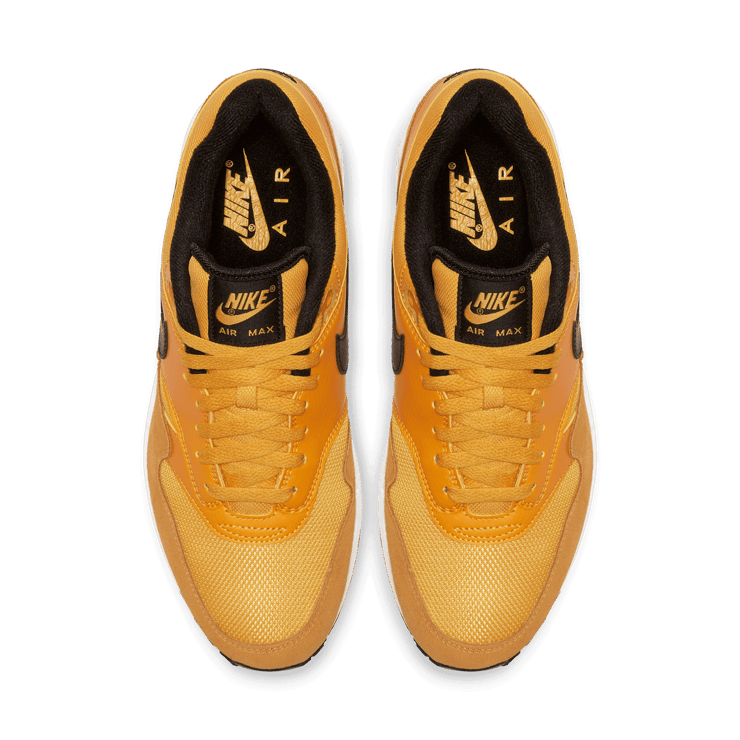 Nike Air Max 1 University Gold Angle 1