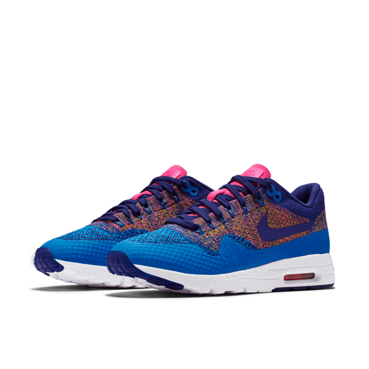 Nike Air Max 1 Ultra Flyknit Photo Blue/Deep Royal Blue (W) Angle 2