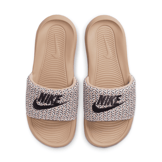 Nike Victori One United In Victory Hemp (W) Angle 3