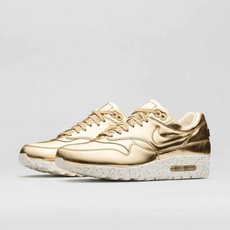 Nike Air Max 1 Liquid Gold Angle 2