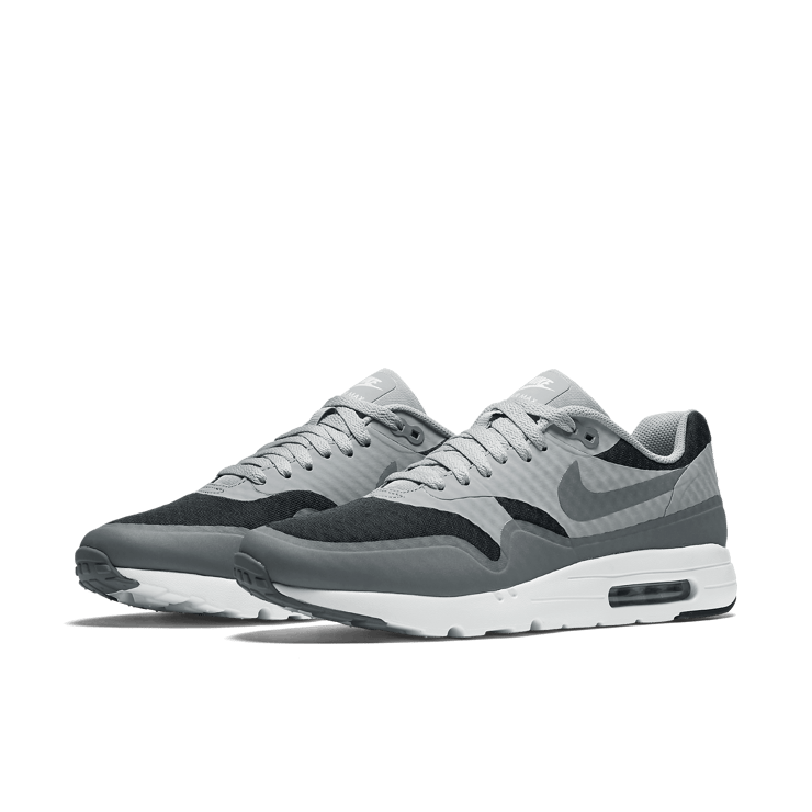 Nike Air Max 1 Ultra Essential Black/Cool Grey-Wolf Grey Angle 2