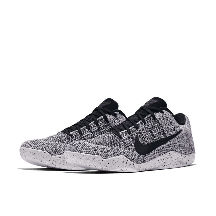 Nike Kobe 11 Elite Low Oreo Angle 2