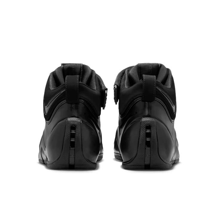 Nike LeBron 4 Black Anthracite Angle 3