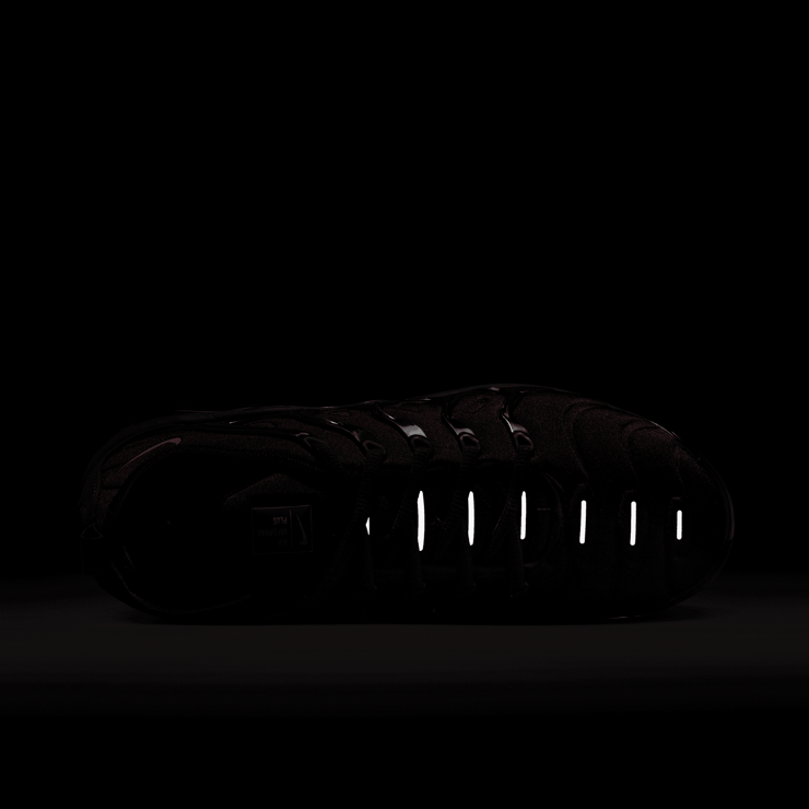 Nike Air VaporMax Plus Burgundy Angle 5