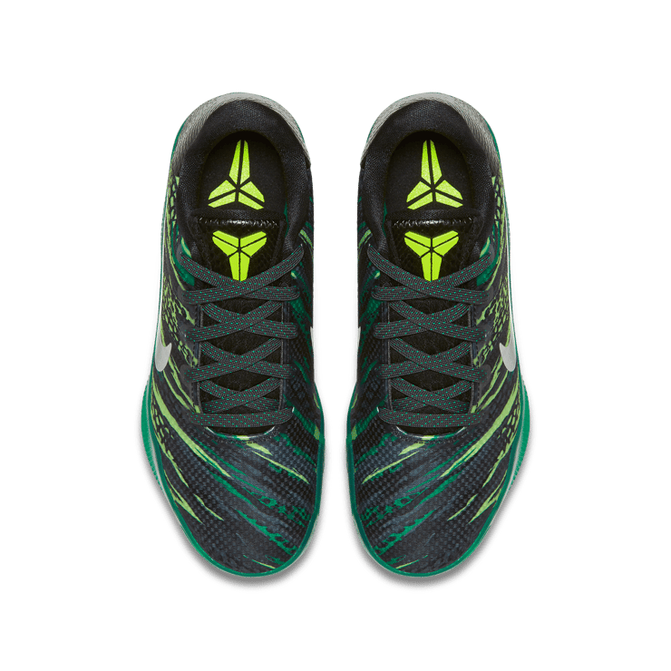 Nike Kobe 11 EM Low Green Snake (GS) Angle 1