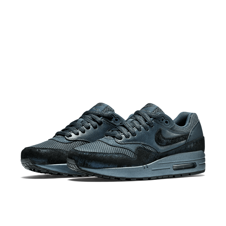 Nike Air Max 1 Squadron Blue Metallic Armory Navy (W) Angle 2