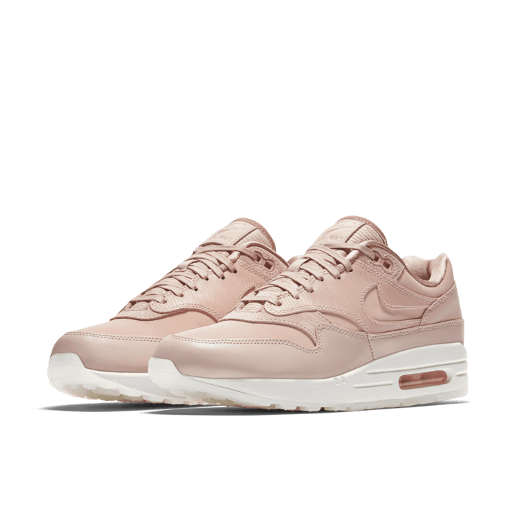 Nike Air Max 1 Particle Beige (W) Angle 2