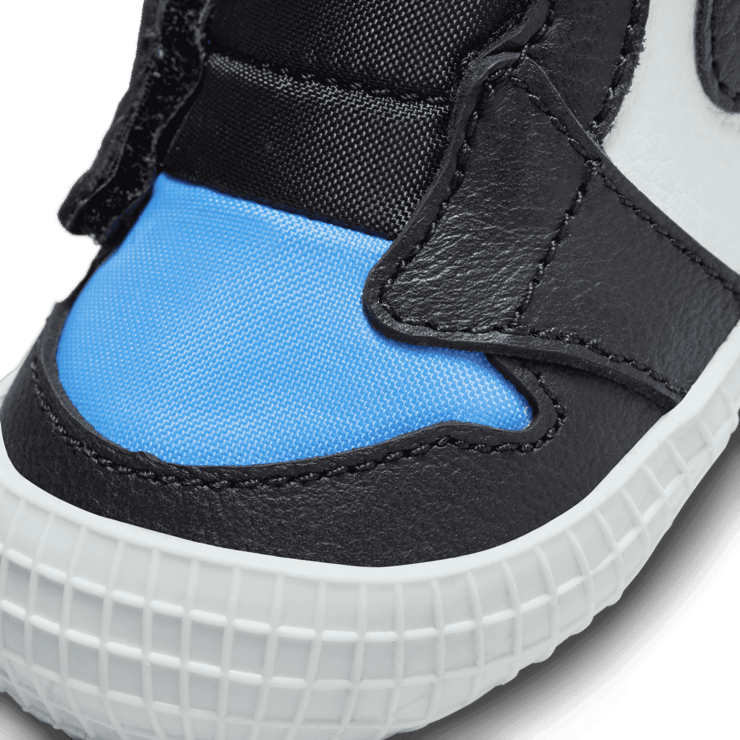 Air Jordan 1 Crib Bootie UNC Toe Angle 4