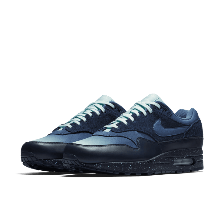 Nike Air Max 1 Gradient Toe Obsidian Angle 2