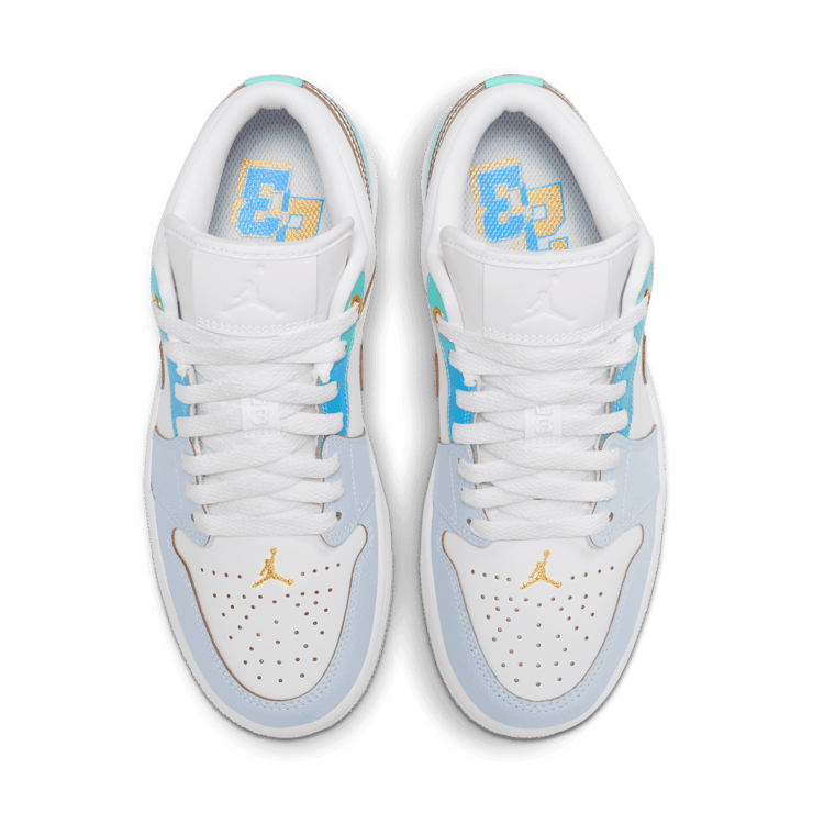 Air Jordan Low SE Emerald Rise Football Grey (W) FN8899-131
