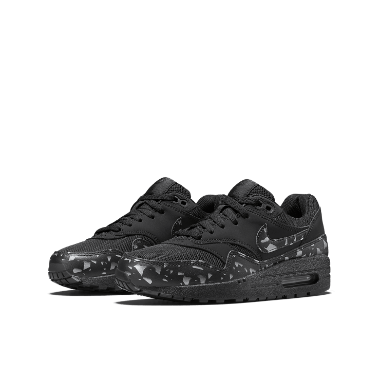 Nike Air Max 1 FB Black (GS) Angle 2