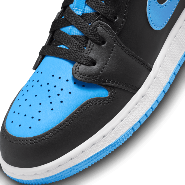 Air Jordan 1 Low Black University Blue (GS) Angle 4