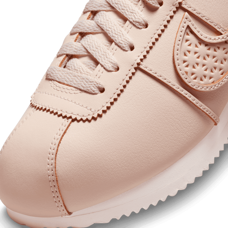 Nike Cortez World Make (W) Angle 4