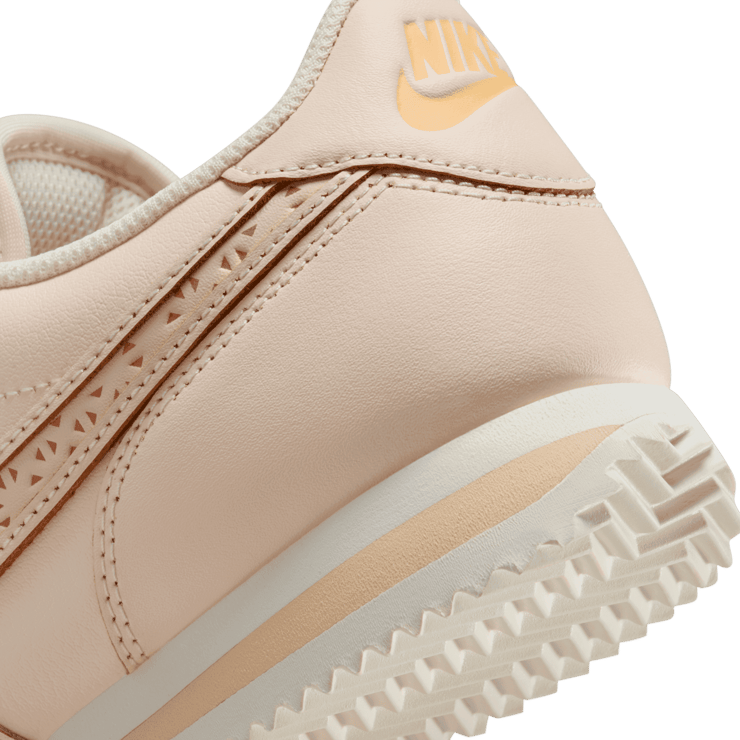 Nike Cortez World Make (W) Angle 5