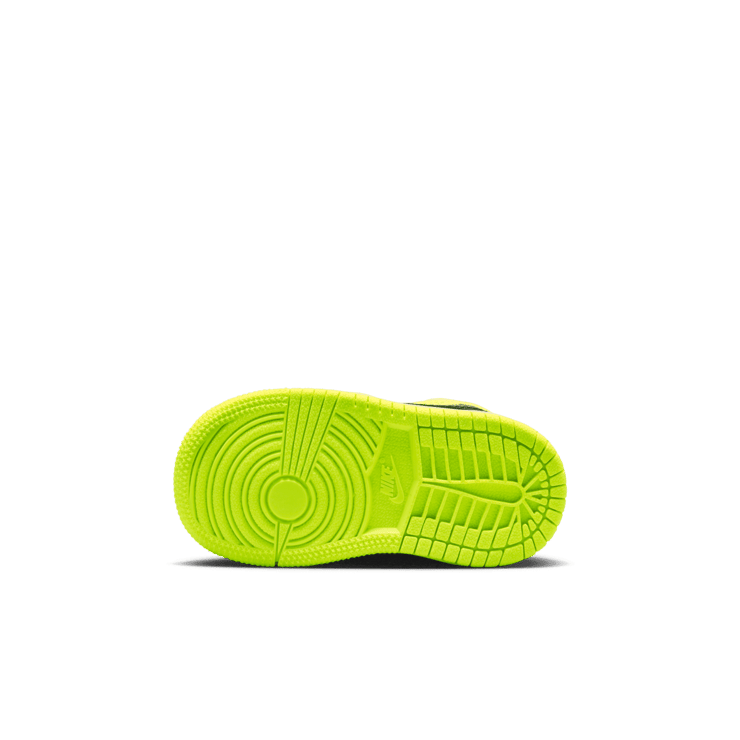 Air Jordan 1 Mid SE Super Splash (TD) Angle 0