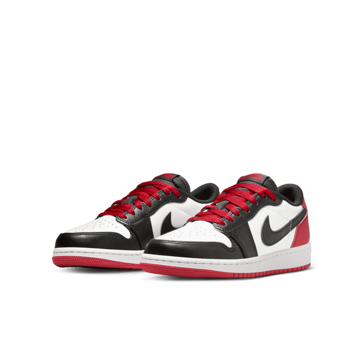 Air Jordan 1 Retro Low OG Black Toe (GS) Angle 2