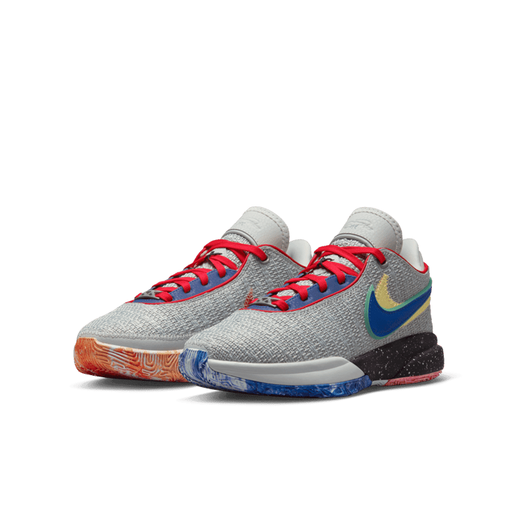 Nike LeBron 20 Nike Lifer (GS) Angle 2