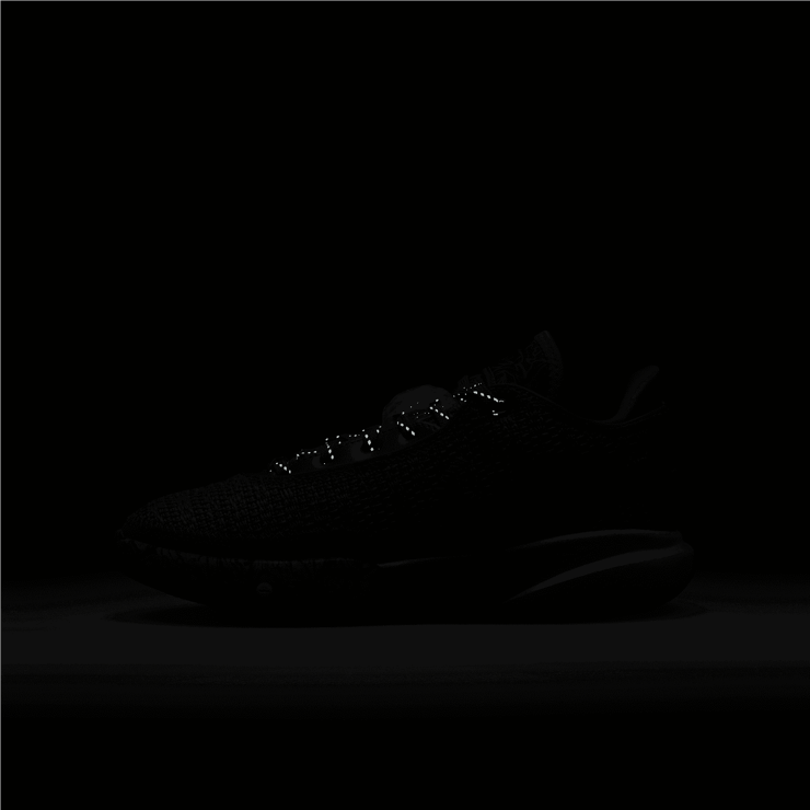 Nike LeBron 20 Stocking Stuffer (GS) Angle 9