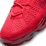 Nike Air VaporMax 2023 Flyknit Triple Red Angle 6