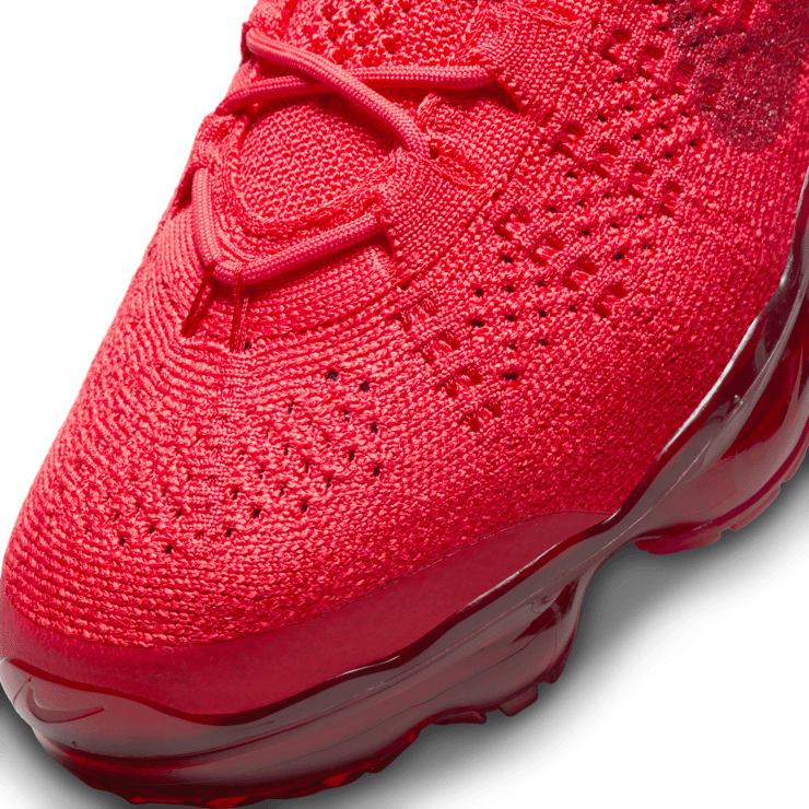 Nike Air VaporMax 2023 Flyknit Triple Red Angle 6