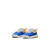 Nike LeBron 18 Low SE Bugs Bunny Tune Squad Space Jam (TD) Angle 2