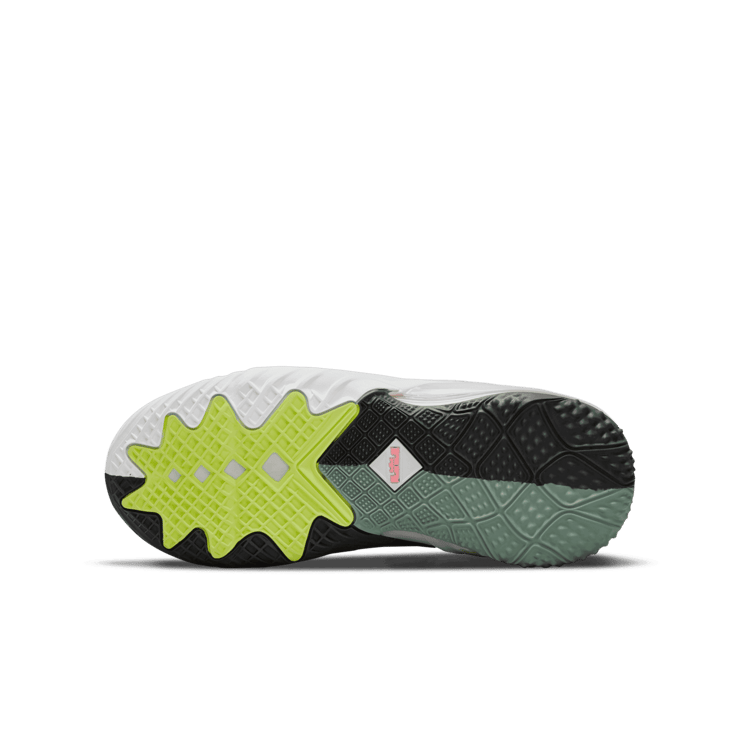 Nike LeBron 18 Low Bugs vs Marvin Space Jam (GS) Angle 0