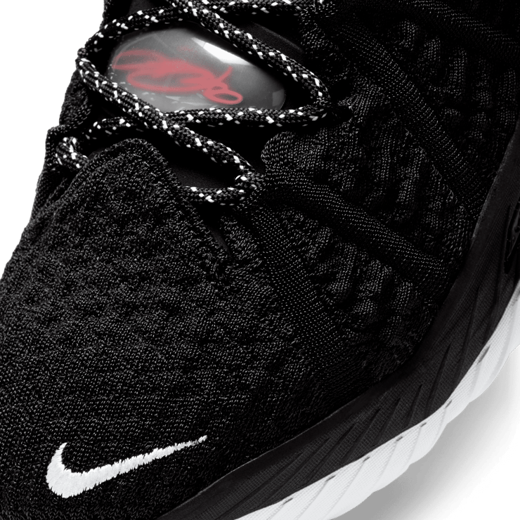 Nike LeBron 18 Bred Angle 4