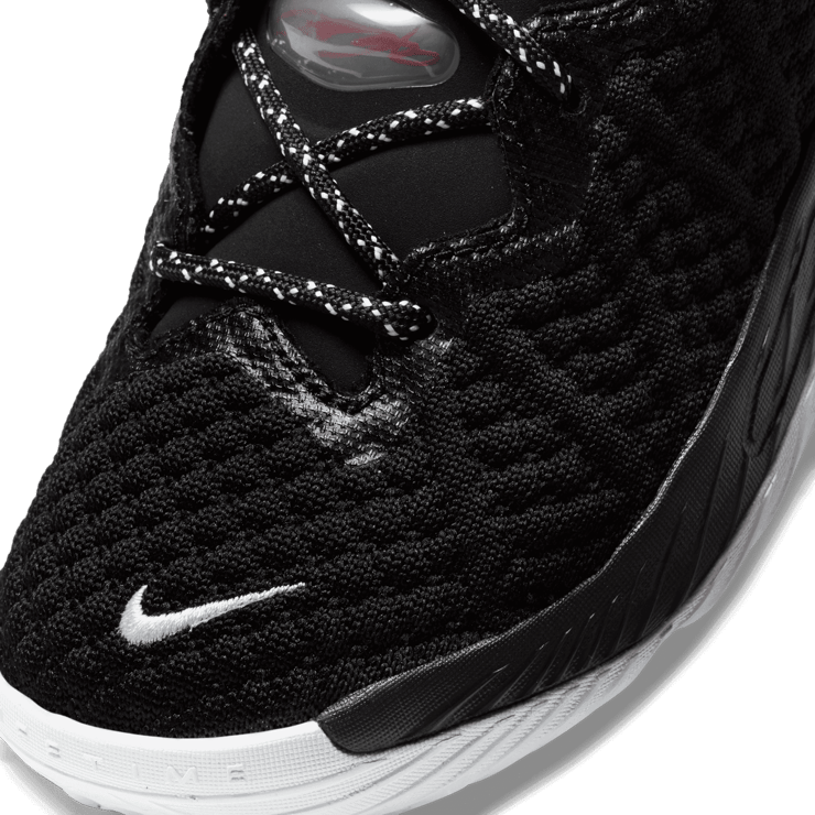 Nike LeBron 18 Bred (PS) Angle 4