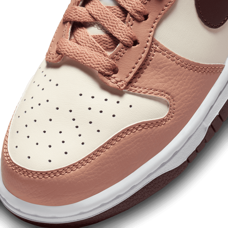 Nike Dunk High Dusted Clay Pale Ivory (W) Angle 4