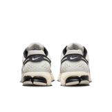 Nike Zoom Vomero 5 Supersonic Angle 3